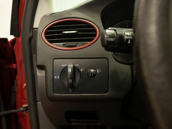 2006 Ford Focus II, красный, 390000 рублей - вид 33