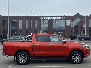 2018 Toyota Hilux VIII, оранжевый, 4650000 рублей, вид 5