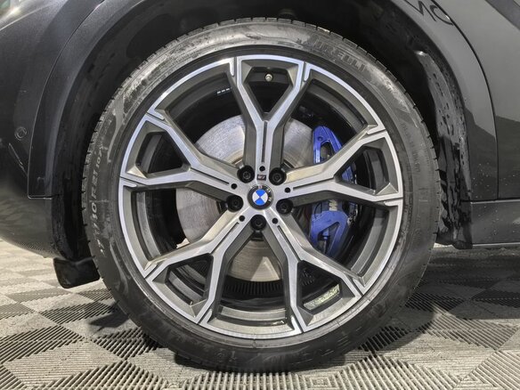 2020 BMW X6 30d III (G06), чёрный, 8980000 рублей - вид 8
