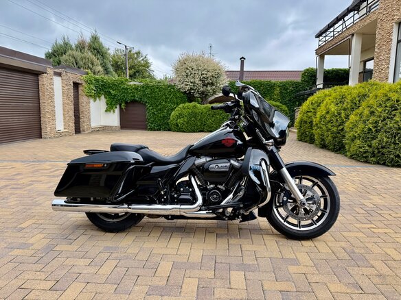 2019 Harley-Davidson Street Glide, чёрный, 1950000 рублей