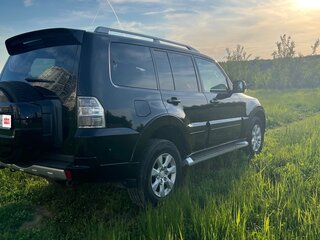 2010 Mitsubishi Pajero IV, чёрный, 1580000 рублей, вид 2