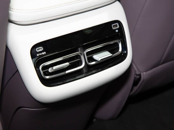 2026 Changan Qiyuan A06 28.39 kWh, серебристый, 2620000 рублей - вид 19