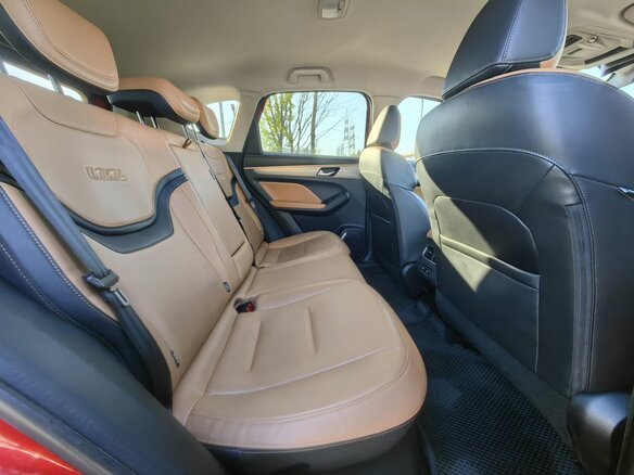 2023 Haval Jolion I, красный, 1479000 рублей - вид 11