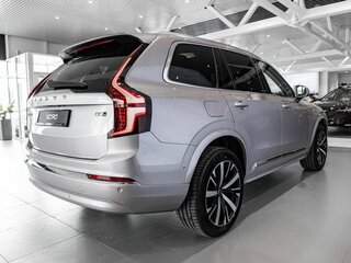 2026 Volvo XC90 B5 II Рестайлинг 2, серебристый, 11430000 рублей, вид 5