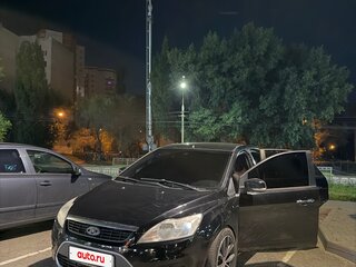2010 Ford Focus II Рестайлинг, чёрный, 530000 рублей, вид 3