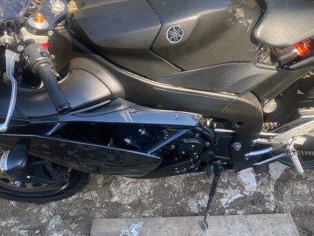 2008 Yamaha YZF-R1, серый, 1000000 рублей, вид 1