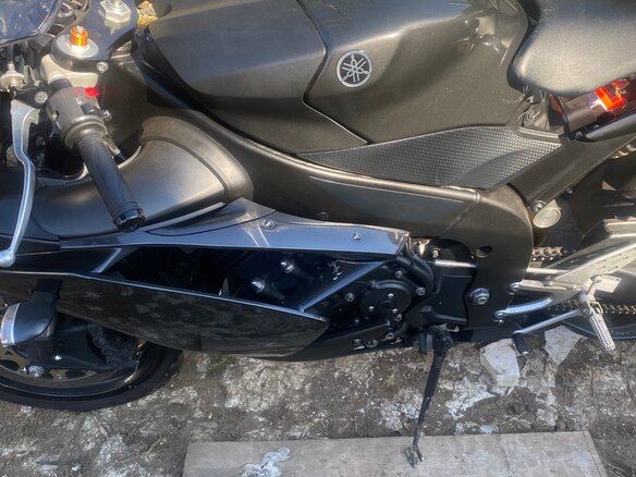2008 Yamaha YZF-R1, серый, 1000000 рублей