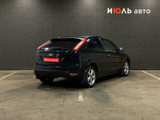 2009 Ford Focus II Рестайлинг, чёрный, 650000 рублей, вид 5