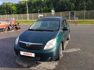 2002 Toyota Corolla Verso I, зелёный, 600000 рублей, вид 2