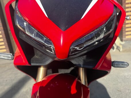 2021 Honda CBR 650R, красный, 970000 рублей, вид 5