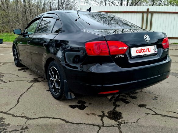 2011 Volkswagen Jetta VI, чёрный, 1100000 рублей - вид 3