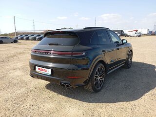 2023 Porsche Cayenne III Рестайлинг, чёрный, 13880000 рублей, вид 3