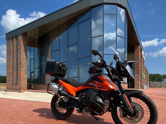 2022 KTM 890 Adventure, красный, 950000 рублей - вид 7