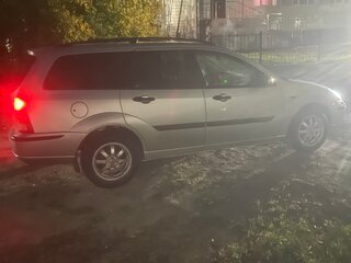 2003 Ford Focus I Рестайлинг, серебристый, 135000 рублей, вид 3