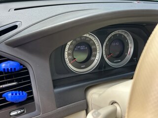 2011 Volvo XC60 I, чёрный, 1100000 рублей, вид 4