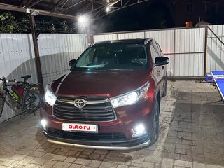 2014 Toyota Highlander III (XU50), красный, 2850000 рублей, вид 4