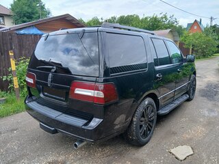 2009 Lincoln Navigator III, чёрный, 1100000 рублей, вид 4