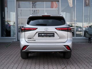 2026 Toyota Highlander IV (XU70), серый, 5599900 рублей, вид 4