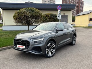 2019 Audi Q8 55 TFSI I (4M), серый, 5450000 рублей, вид 3