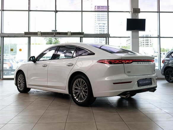 2024 FAW Bestune B70 I Рестайлинг, белый, 2844000 рублей - вид 6
