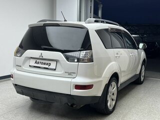 2012 Mitsubishi Outlander II Рестайлинг, белый, 1190000 рублей, вид 4