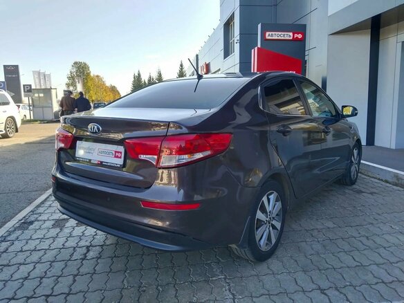 2016 Kia Rio III Рестайлинг, коричневый, 1142907 рублей - вид 15