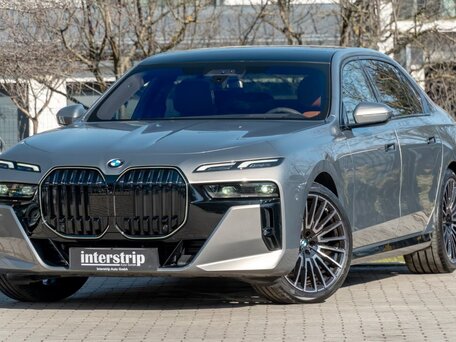 BMW 7 серии VII (G70)