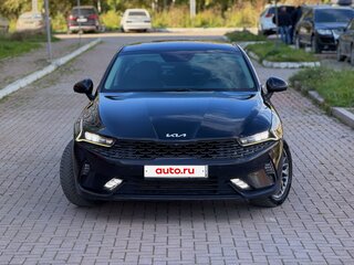 2022 Kia K5 III, чёрный, 2500000 рублей, вид 2