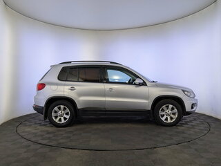 2012 Volkswagen Tiguan I Рестайлинг, серебристый, 1390000 рублей, вид 4