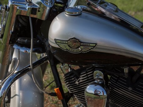 2003 Harley-Davidson Road King, серебристый, 3700000 рублей, вид 4