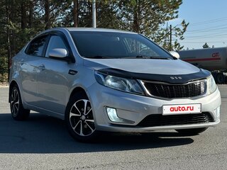 2011 Kia Rio 5-speed III, серебристый, 450000 рублей, вид 4