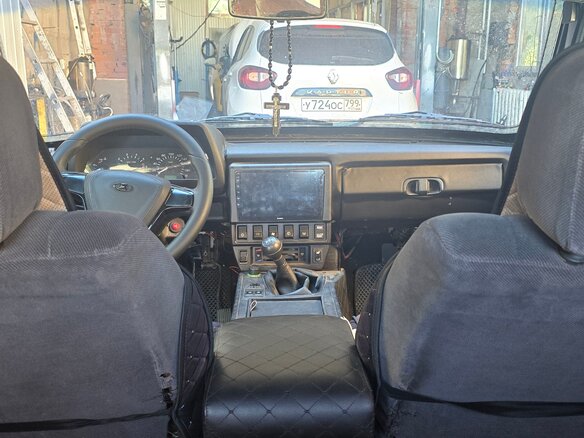 2005 Lada (ВАЗ) 2121 (4x4) I Рестайлинг, белый, 545000 рублей - вид 3