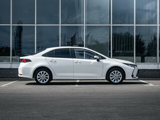 2021 Toyota Corolla XII (E210), белый, 1750000 рублей, вид 5