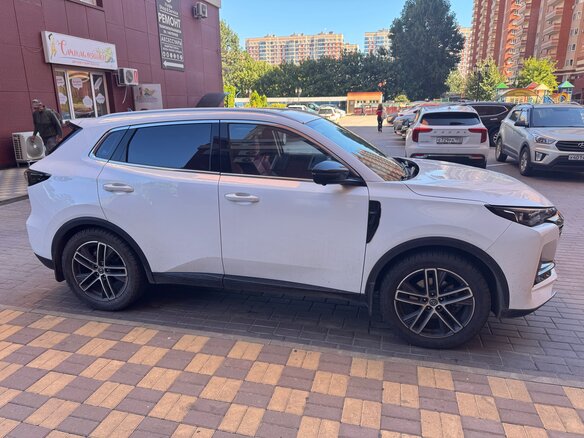 2024 Changan UNI-S I, белый, 2100000 рублей - вид 2