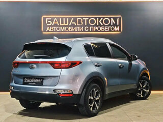 2019 Kia Sportage IV Рестайлинг, серебристый, 1699000 рублей, вид 4
