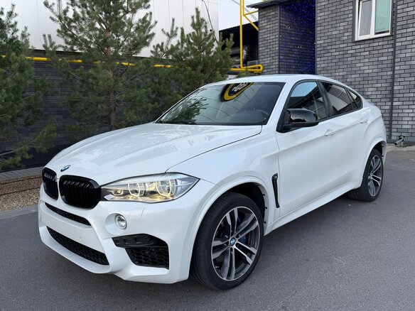 2015 BMW X6 30d II (F16), белый, 3380000 рублей - вид 3