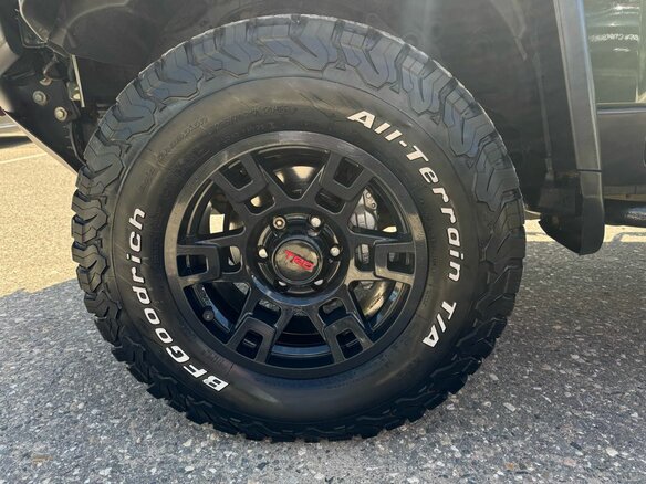 2011 Toyota FJ Cruiser, зелёный - вид 21