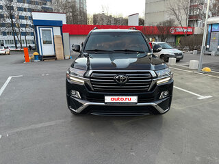 2016 Toyota Land Cruiser 200 Series Рестайлинг 2, чёрный, 6800000 рублей, вид 1