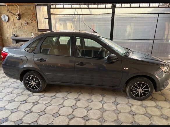 2019 Lada (ВАЗ) Granta I Рестайлинг, серый, 730000 рублей - вид 5