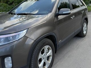 2013 Kia Sorento II Рестайлинг, бежевый, 1430000 рублей, вид 1
