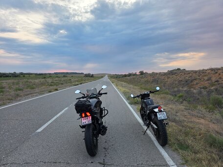 2025 Bajaj Dominar 400, чёрный, 389000 рублей, вид 4