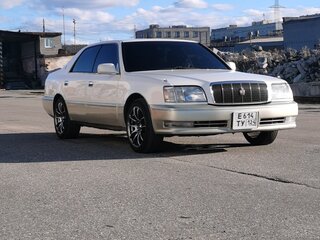 1996 Toyota Crown Majesta II (S150), белый, 740000 рублей, вид 3