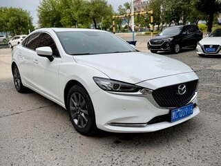 2022 Mazda Atenza III Рестайлинг 2, белый, 1970000 рублей, вид 1