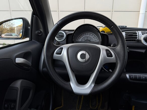 2015 Smart Fortwo II, жёлтый, 780000 рублей - вид 9