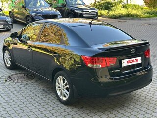 2011 Kia Cerato 6-speed II, чёрный, 847000 рублей, вид 2