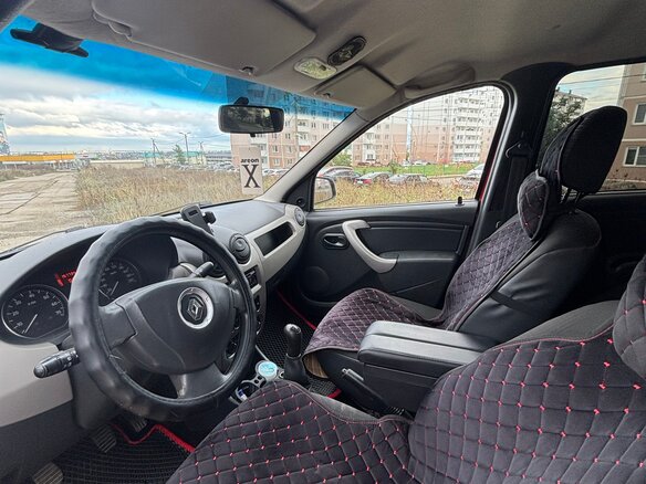 2011 Renault Logan I Рестайлинг, красный, 530000 рублей - вид 7