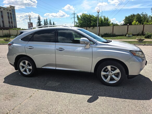 2011 Lexus RX 270 III, серебристый, 2050000 рублей - вид 1