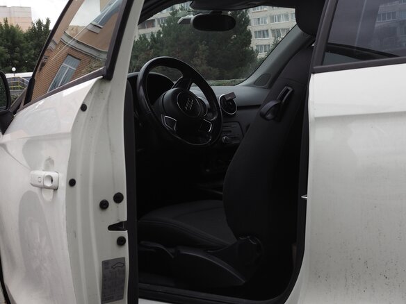 2012 Audi A1 I (8X), белый, 850000 рублей - вид 7
