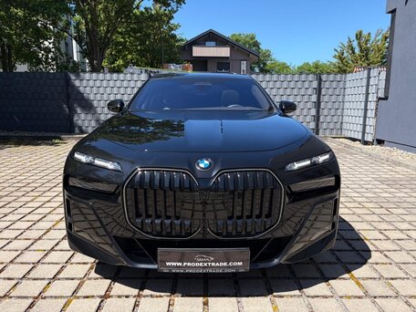 2025 BMW 7 серии 740d xDrive VII (G70), серый, 12250500 рублей, вид 2