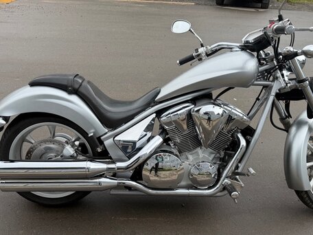 2011 Honda VT 1300CX Fury, серебристый, 899000 рублей, вид 3